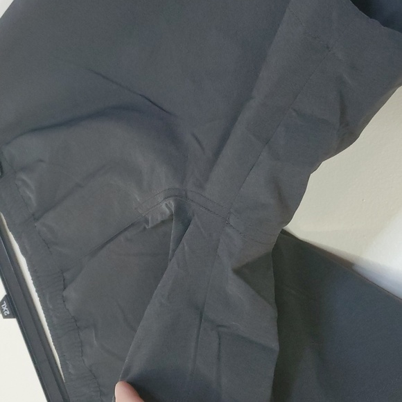 Chubbies 5.5" Swim Board Shorts Size Large Charcoal Pockets Mens - Picture 5 of 12